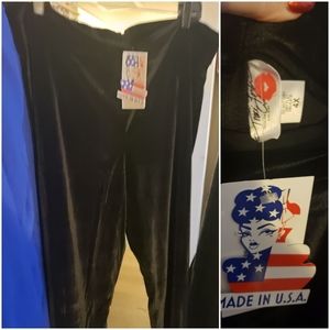 NWT Black Lola crushed velour leggings by Traci Lords for Pinupgirl 4x